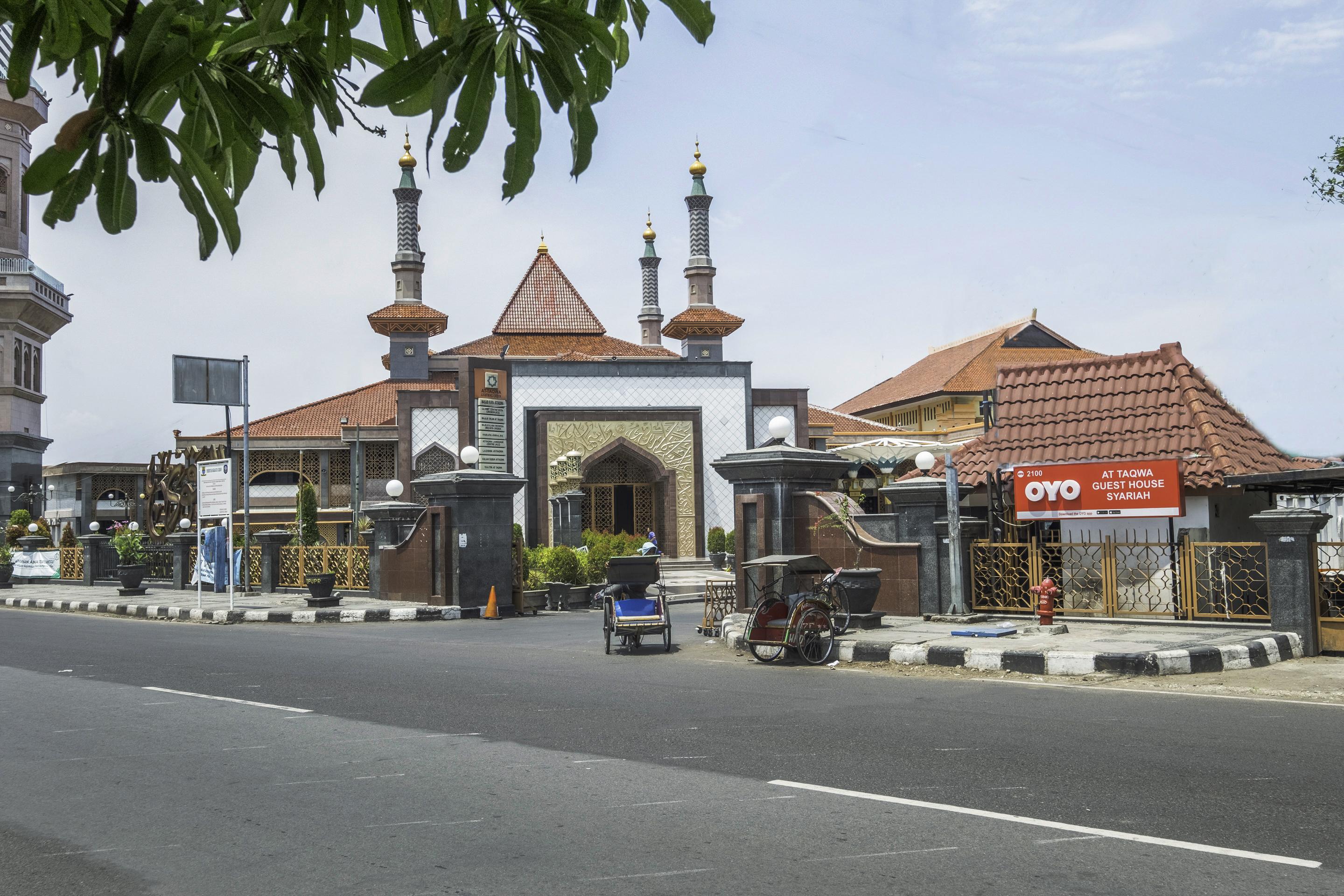 Oyo 2132 Pondok Avicenna Cirebon Zewnętrze zdjęcie